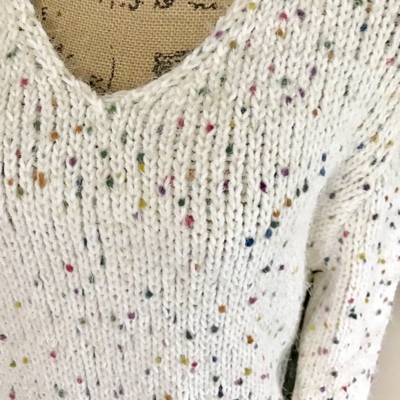 Fuzzy rainbow dot knit sweater - Picture 4 of 5